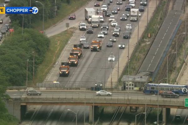 Traffic Accident Causes Major Disruptions on Eisenhower Expressway at Cicero Avenue