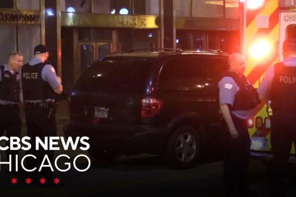 Chicago Police Investigate Violent Robbery Near City Hall