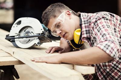 Illinois Ranks as the Second Highest-Paying State for Carpenters in the U.S.