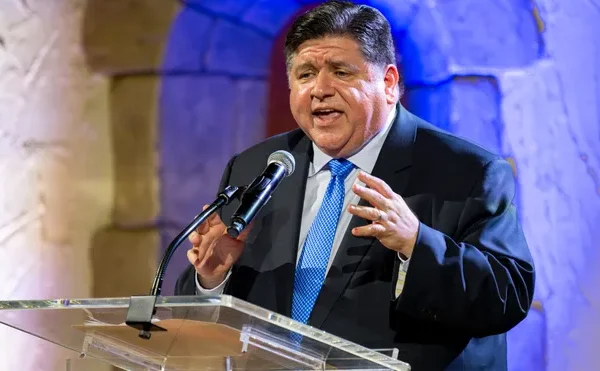 Governor J.B. Pritzker Urges Democrats to Navigate Chaos Amid Presidential Election Concerns