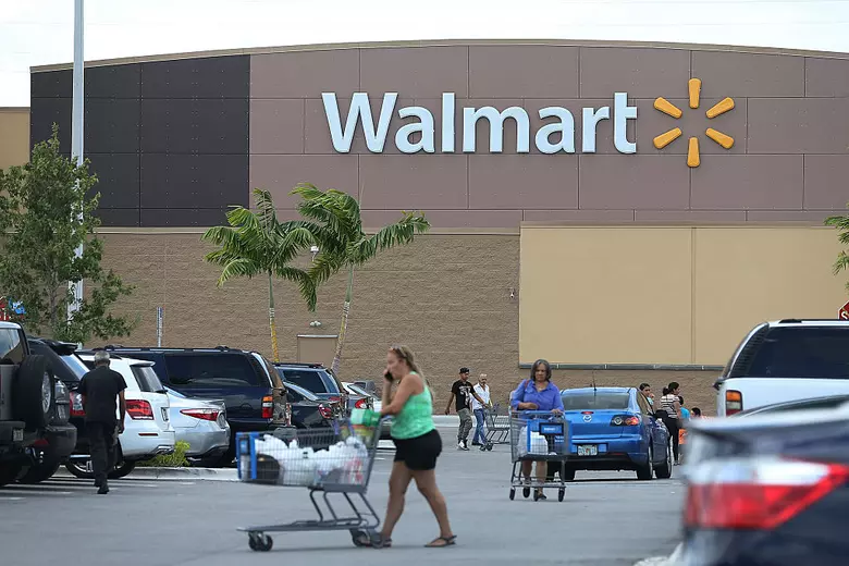 Self-Checkout Limits Increase at Walmart Locations Across Illinois