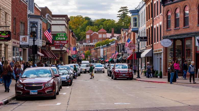 Exploring Illinois: America's Most Underrated Road Trip Destination