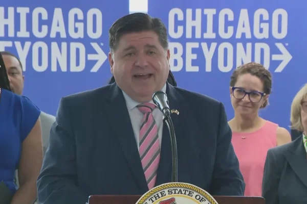 Governor Pritzker Signs Law to Reduce Pregnancy-Related Risks for Black Women