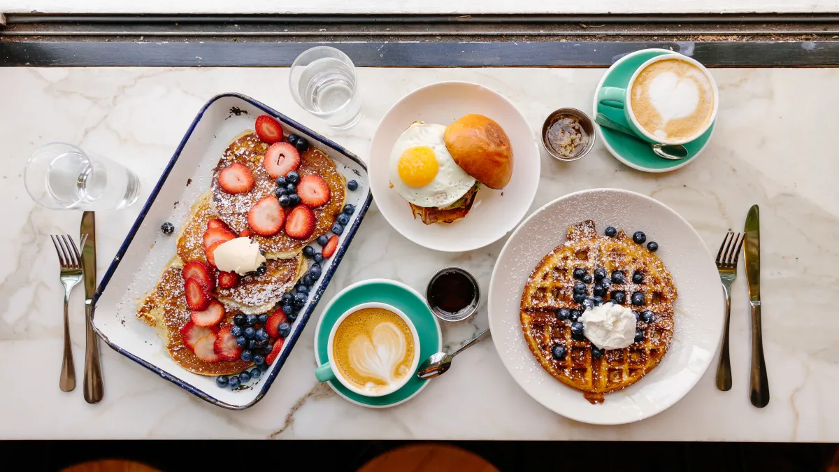 From Pancakes to Avocado Toast: The Best Breakfast Spots in Chicago