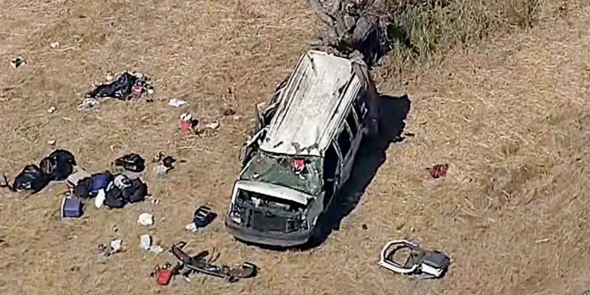 Deadly Texas Van Rollover Three Men and One Woman Killed, Ten Injured in Alvord Crash