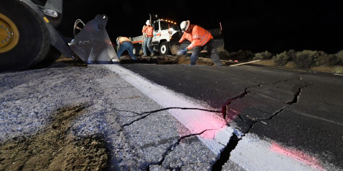 Double Quake California Hit by Two Earthquakes in Less Than 24 Hours