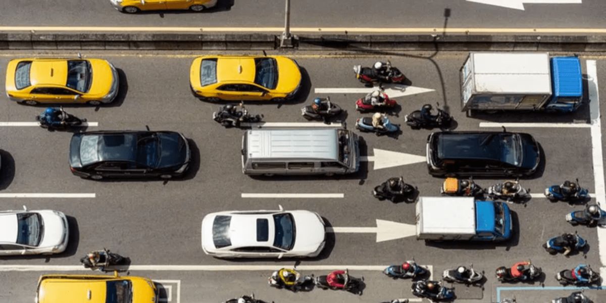 Lane Splitting in Michigan 2025 Understanding the Risks, Laws, and Safety Practices